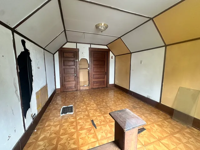 $13,900 | 801 South Warren Street, Peoria, IL 61605