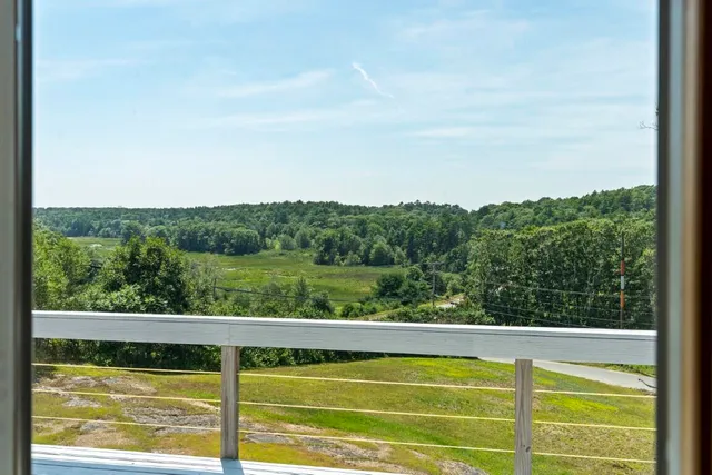 $599,000 | 1 Echo Lake Road, Boothbay Harbor, ME 04538