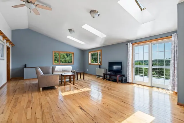 $599,000 | 1 Echo Lake Road, Boothbay Harbor, ME 04538