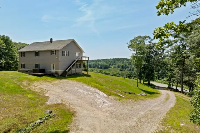 $599,000 | 1 Echo Lake Road, Boothbay Harbor, ME 04538