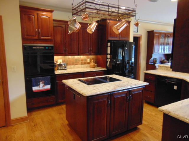 3967 Hollo Road Easton, PA 18045 - Photo 4 of 50 Gallery Image 4