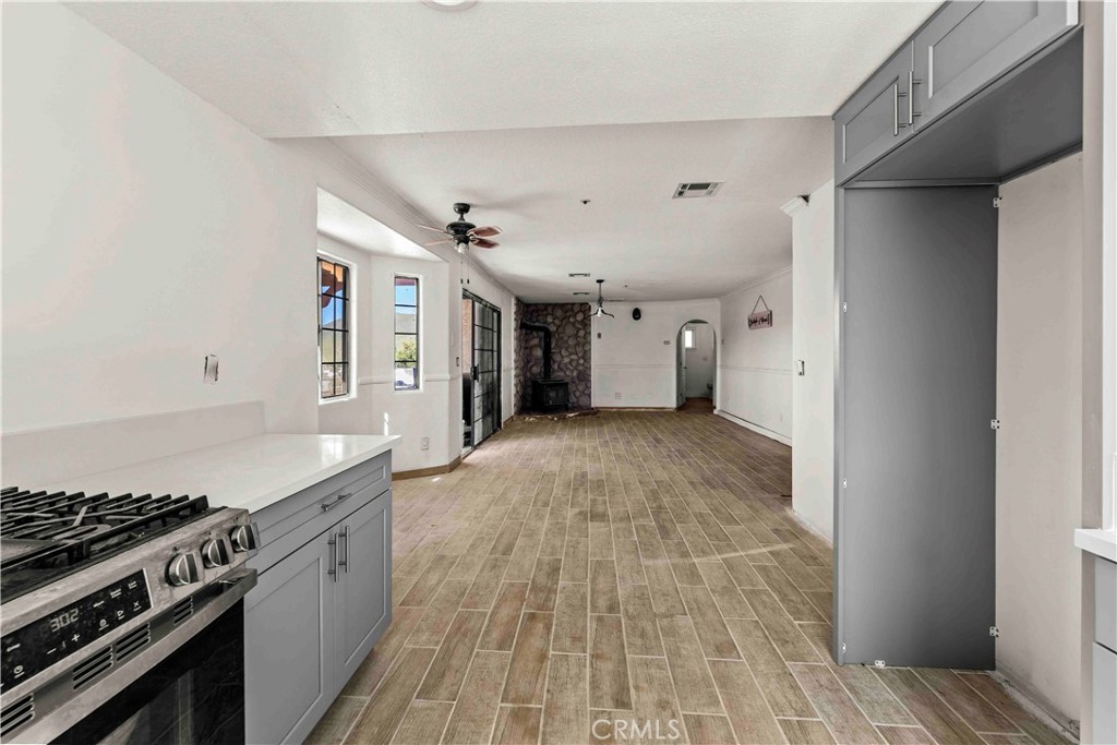 34754 Ellenan Avenue Acton, CA 93510 - Photo 11 of 54