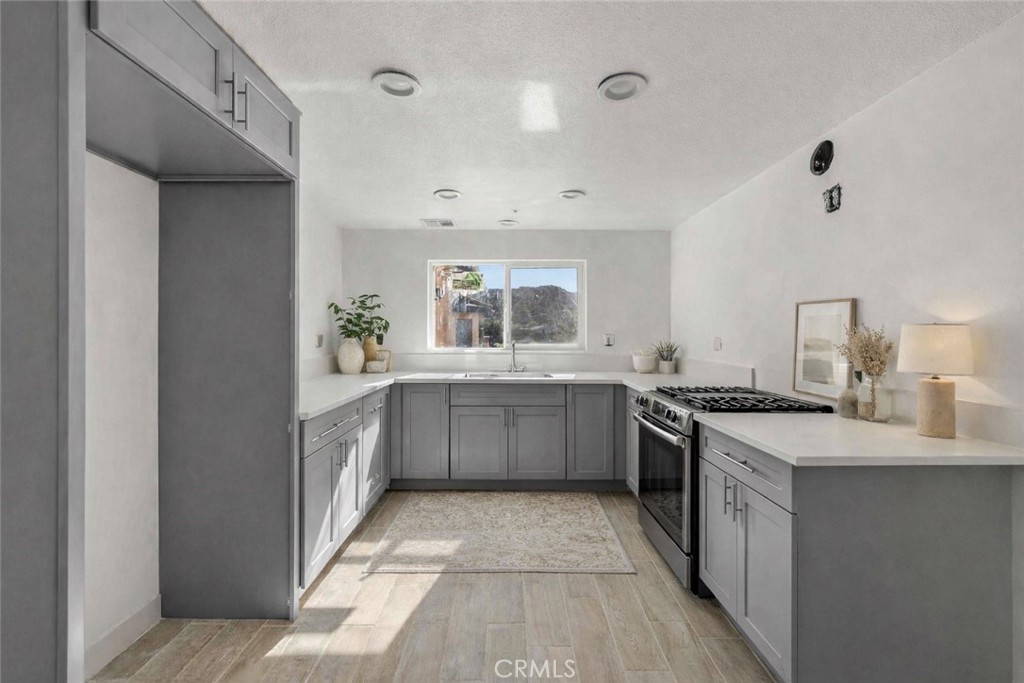 34754 Ellenan Avenue Acton, CA 93510 - Photo 5 of 54