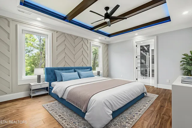 $889,900 | 222 Yona Way, Loudon, TN 37774