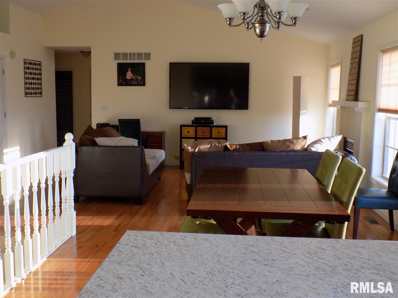 604 Park Trail Road Mackinaw, IL 61755 - Photo 4 of 18