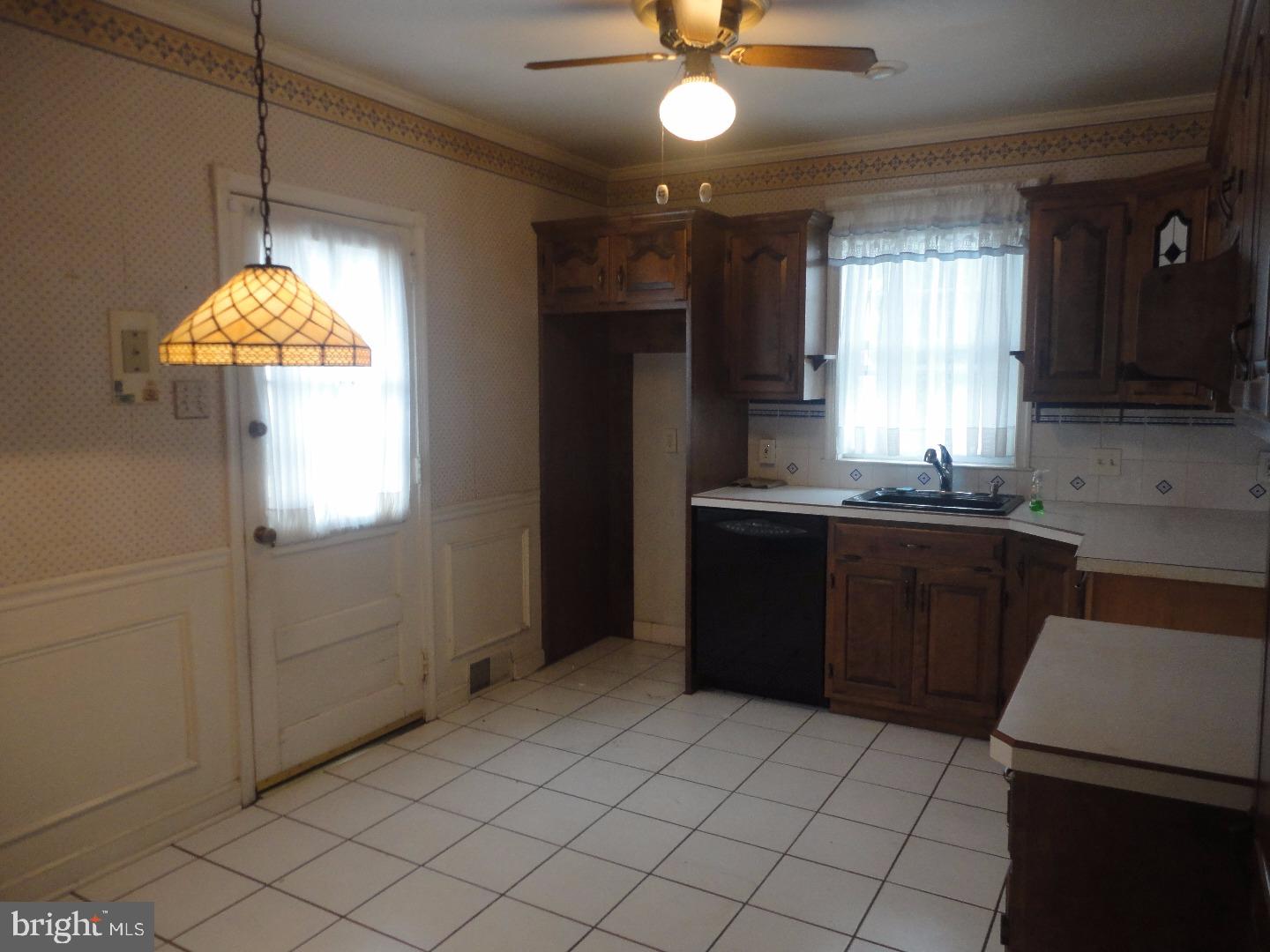 413 Rively Avenue Aldan, PA 19018 - Photo 10 of 25 Gallery Image 10