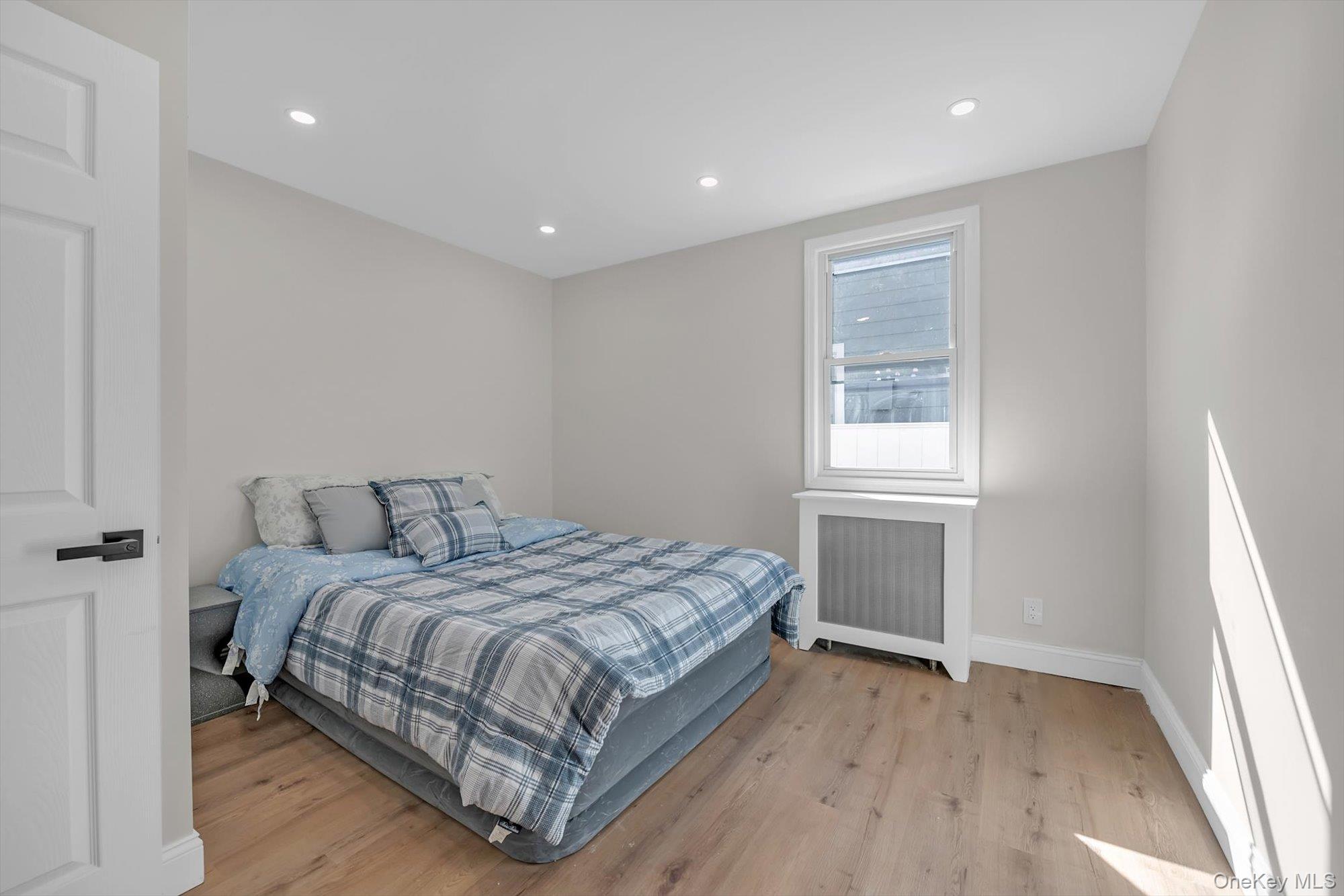 31 Walters Avenue Syosset, NY 11791 - Photo 11 of 29