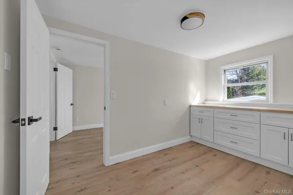 $999,000 | 31 Walters Avenue, Syosset, NY 11791