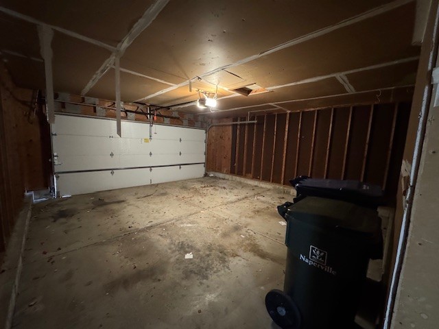2301 Providence Court Naperville, IL 60565 - Photo 19 of 21 a view of a garage