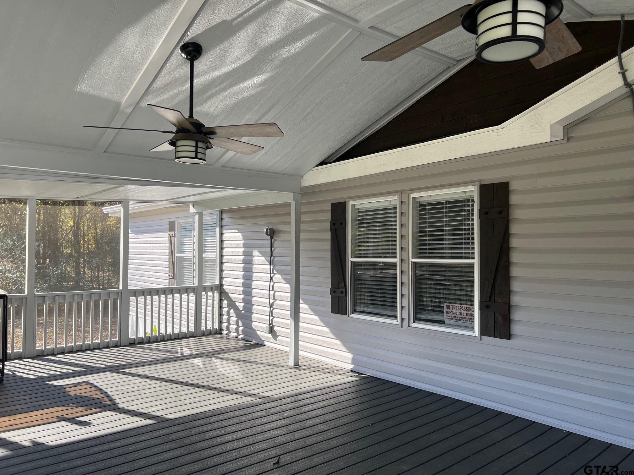 174 County Road 2604 Pittsburg, TX 75686 - Photo 3 of 22 a view of a balcony