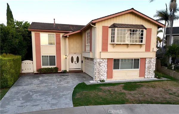 $1,500,000 | 16452 Whittier Lane, Huntington Beach, CA 92647