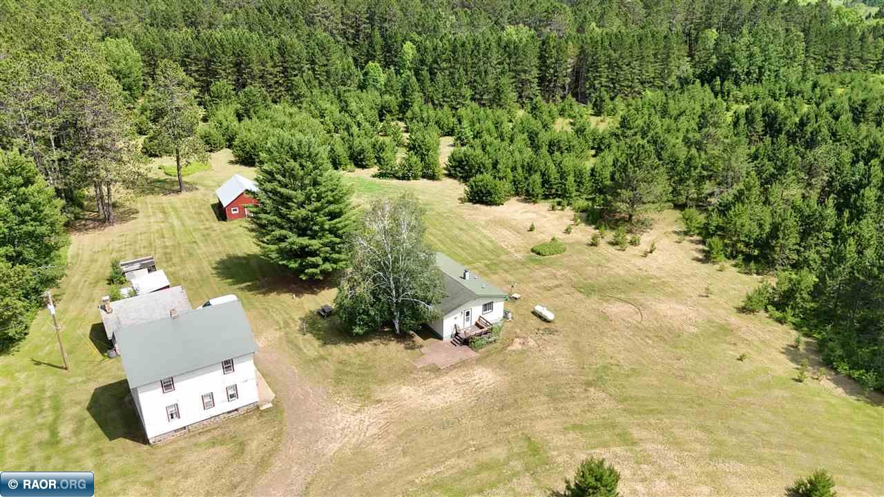 11084 Hayes Road Hibbing, MN 55746 - Photo 13 of 48