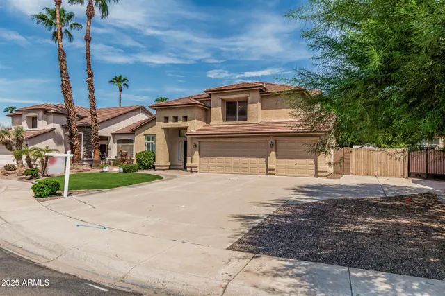 $2,950 | 1038 East Harrison Court, Gilbert, AZ 85295