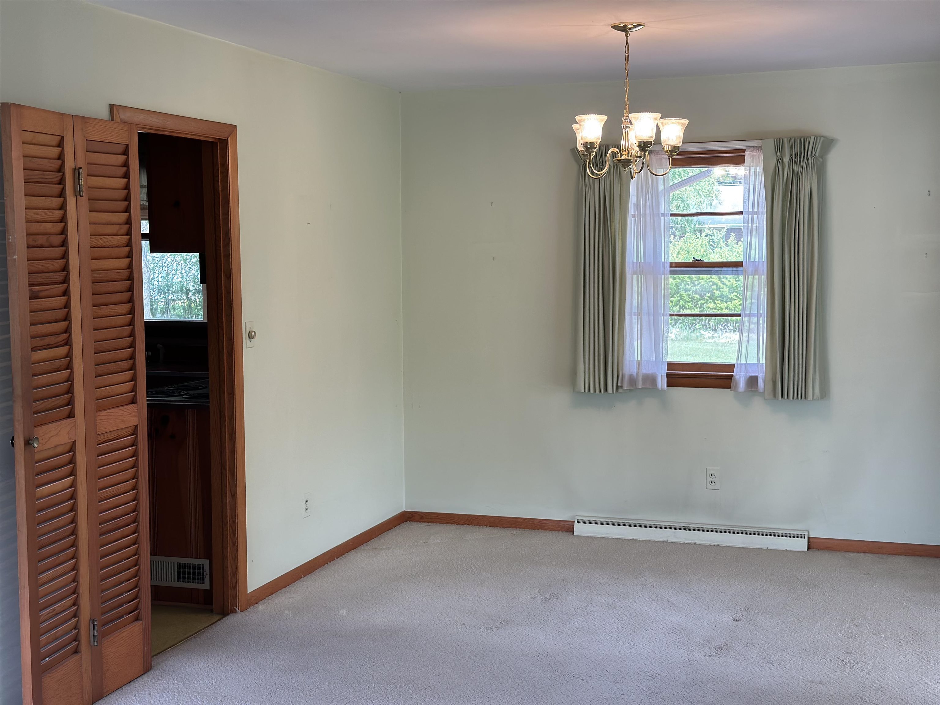 1132 Greendale Road Waynesboro, VA 22980 - Photo 8 of 34 Gallery Image 8