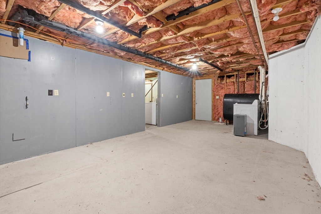 148 R Elm Street Newbury, MA 01922 - Photo 33 of 41 Gallery Image 33