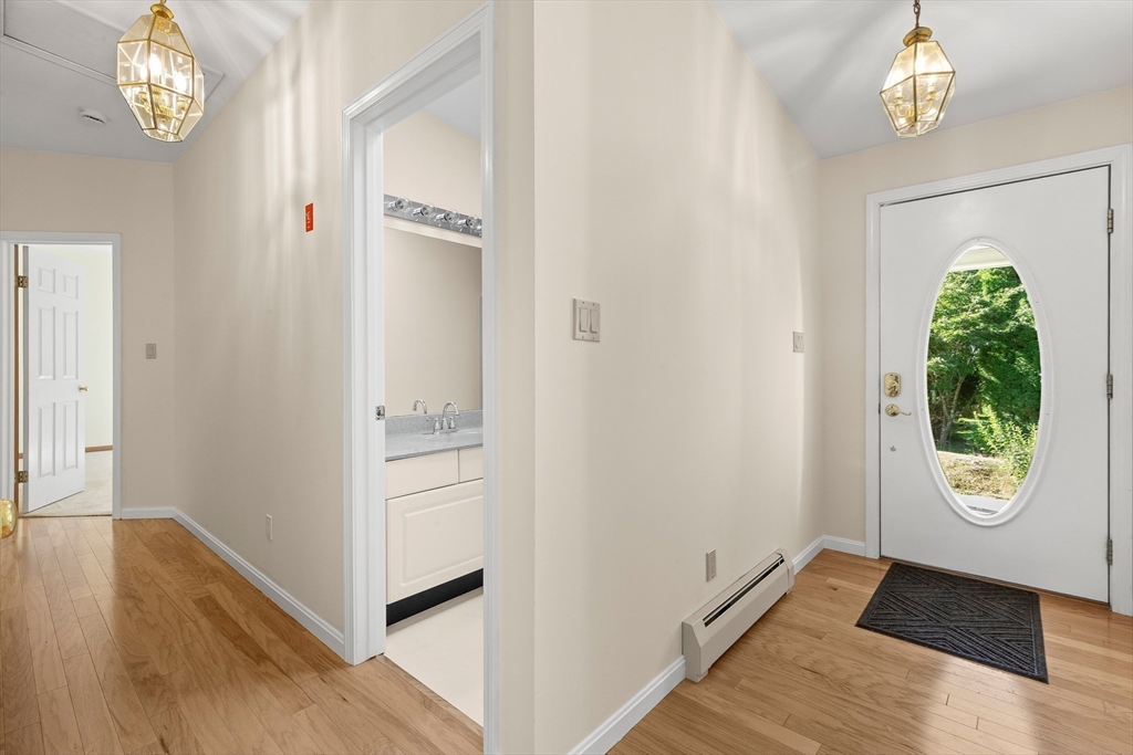 148 R Elm Street Newbury, MA 01922 - Photo 5 of 41 Gallery Image 5
