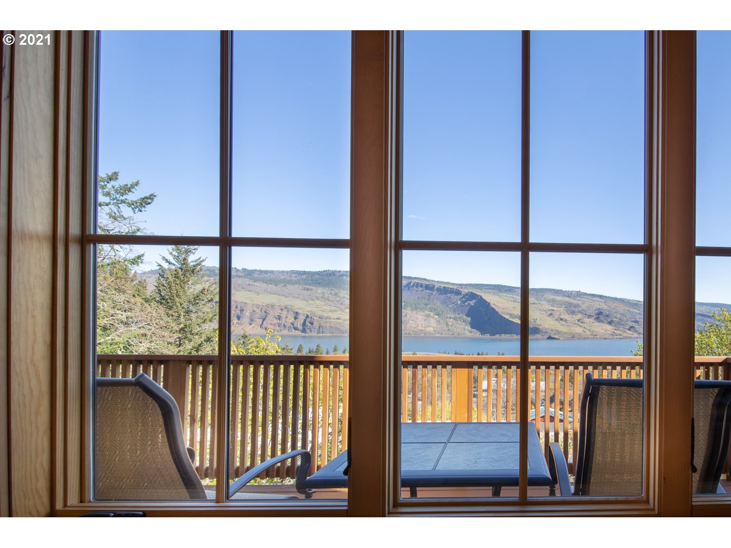1055 Tanawashee Court Mosier, OR 97040 - Photo 12 of 26