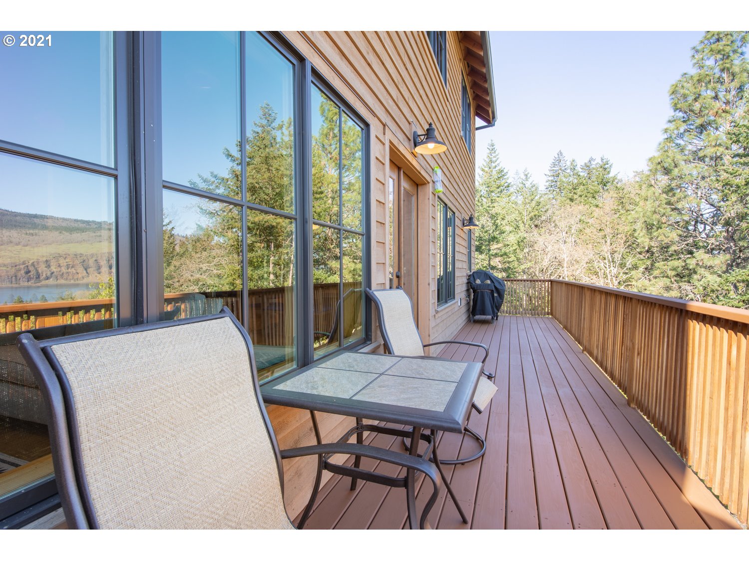 1055 Tanawashee Court Mosier, OR 97040 - Photo 13 of 26