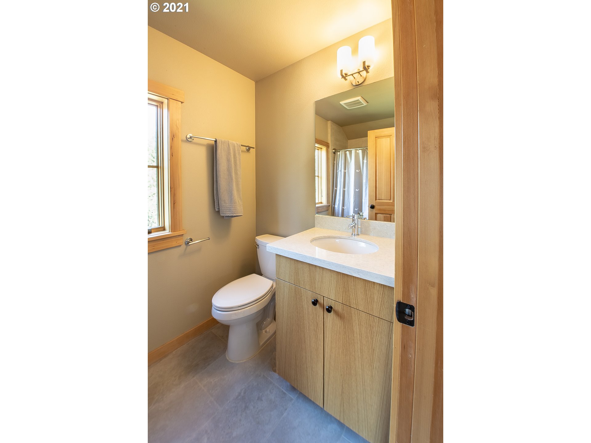 1055 Tanawashee Court Mosier, OR 97040 - Photo 18 of 26