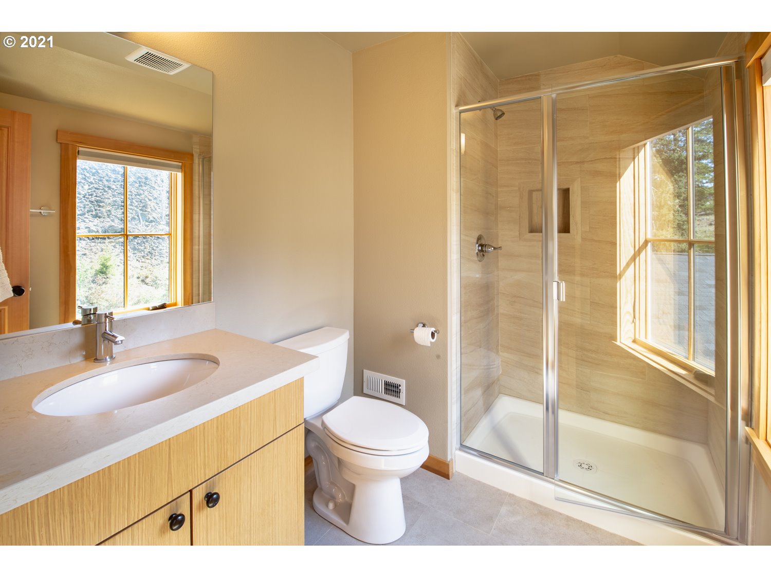 1055 Tanawashee Court Mosier, OR 97040 - Photo 22 of 26