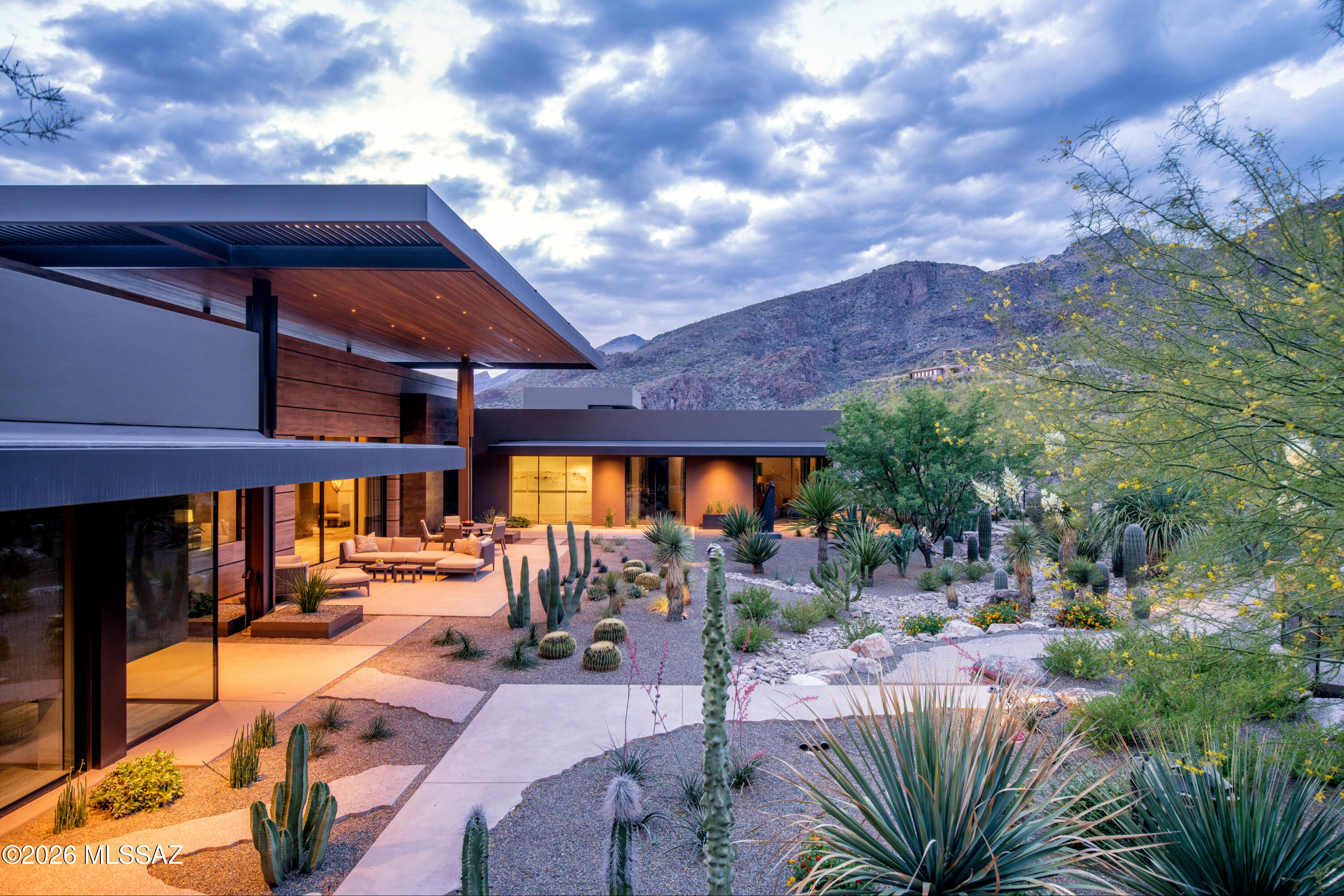 6452 North Rattlesnake Canyon Road Tucson, AZ 85750 - Photo 15 of 51 North Patio