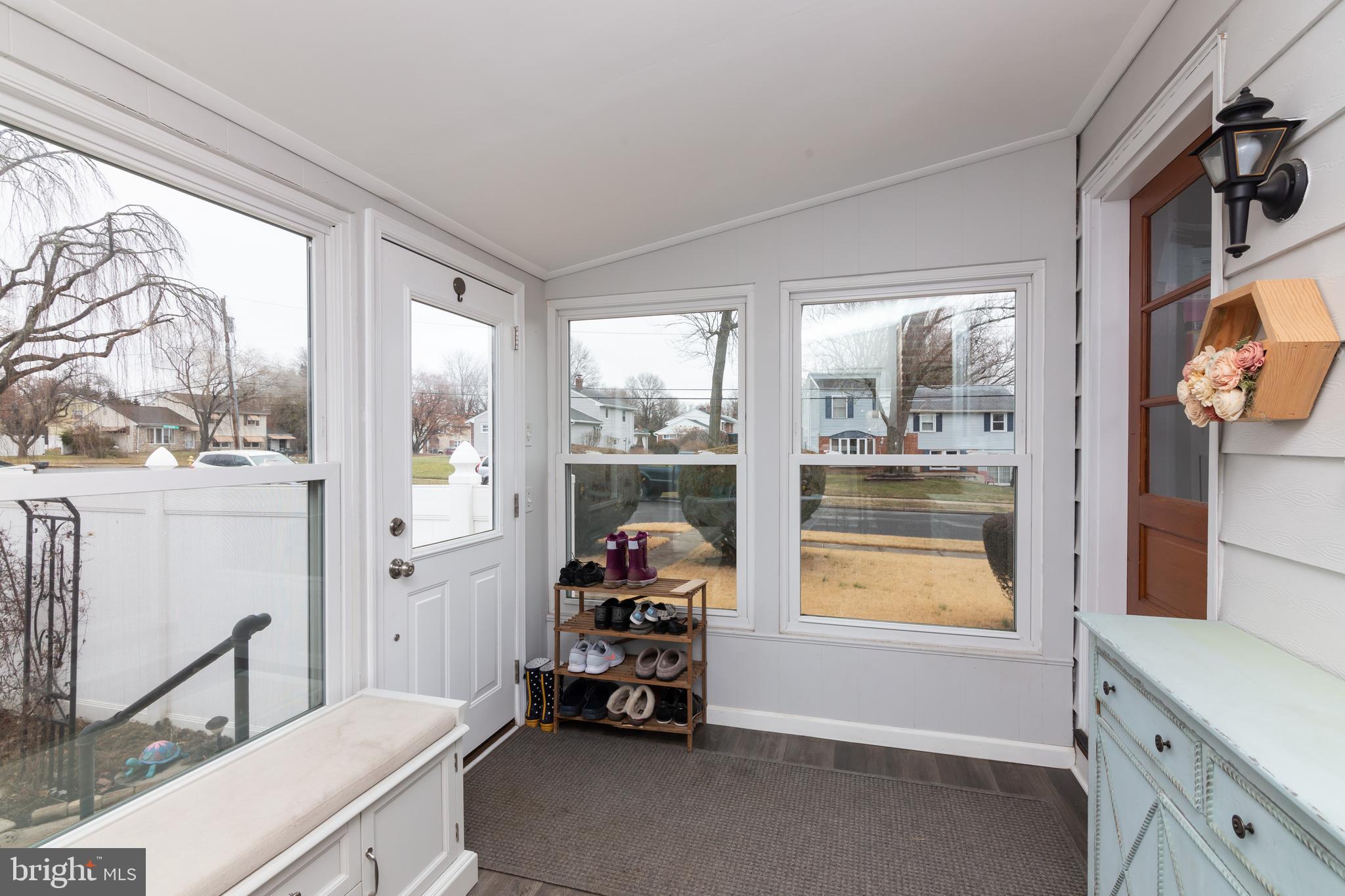 468 Story Road Aston, PA 19014 - Photo 20 of 40 Mudroom with rear yard access/garage