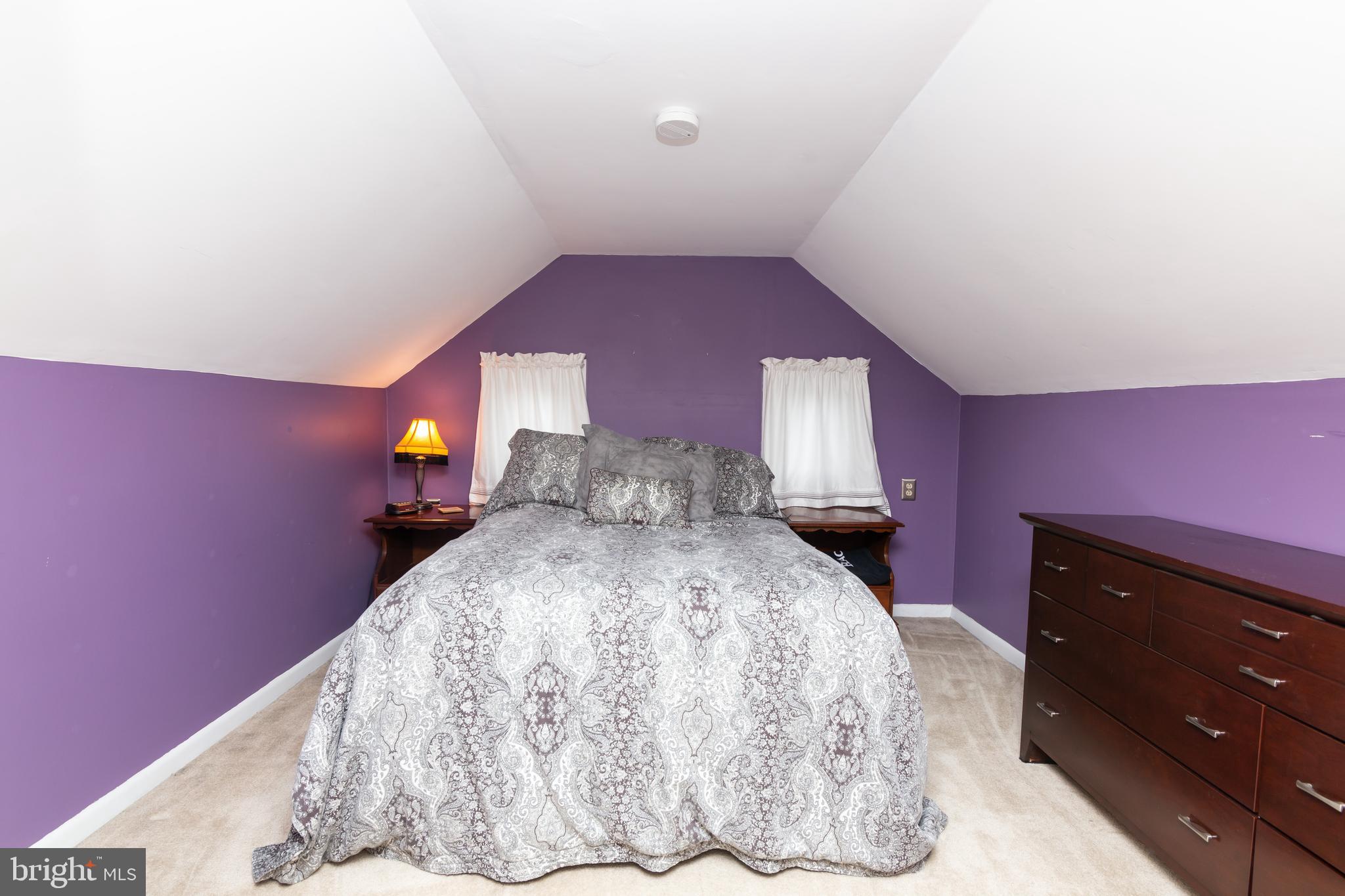 468 Story Road Aston, PA 19014 - Photo 23 of 40 Upstairs bedroom