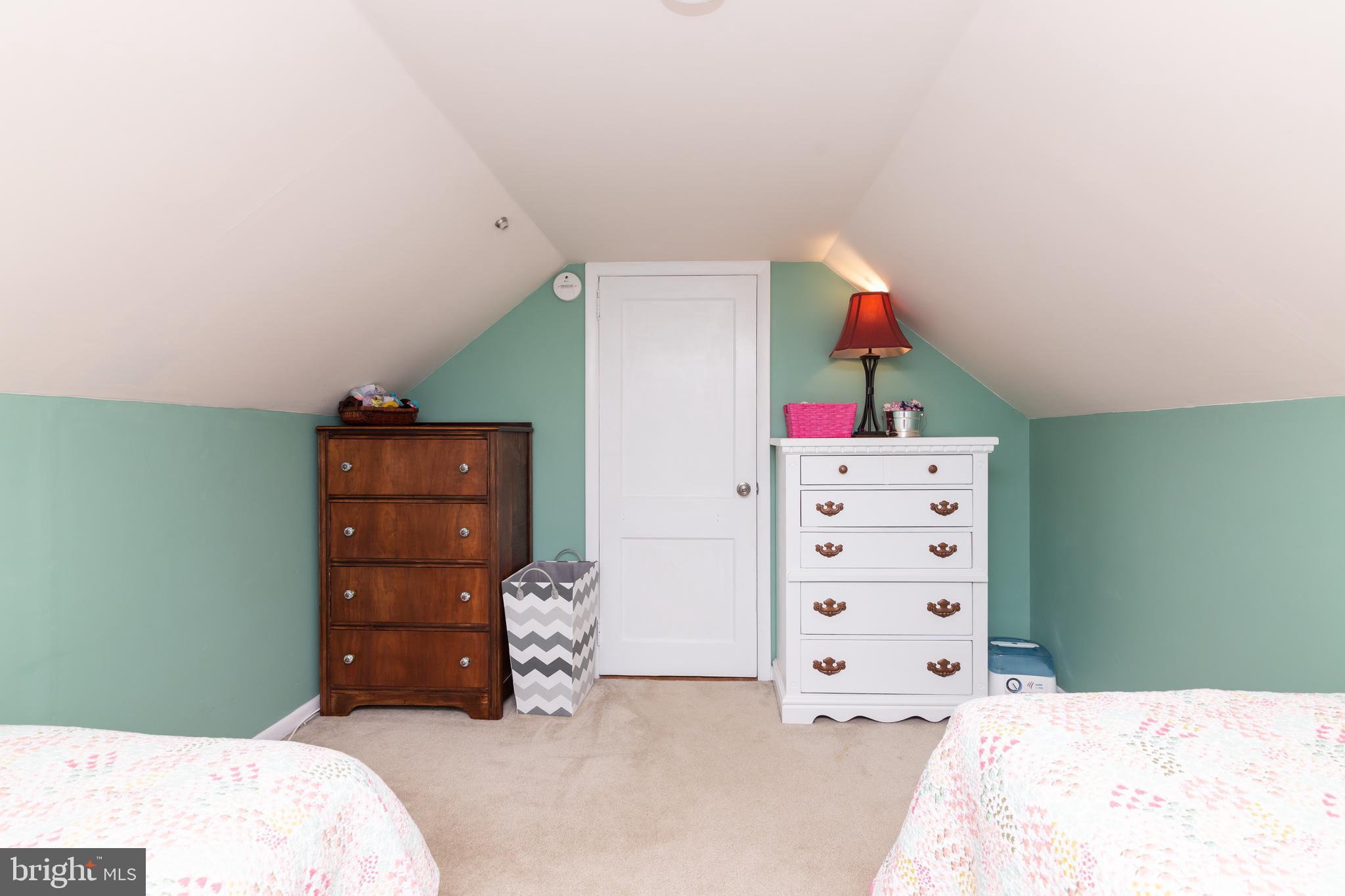 468 Story Road Aston, PA 19014 - Photo 27 of 40 Upstairs bedroom