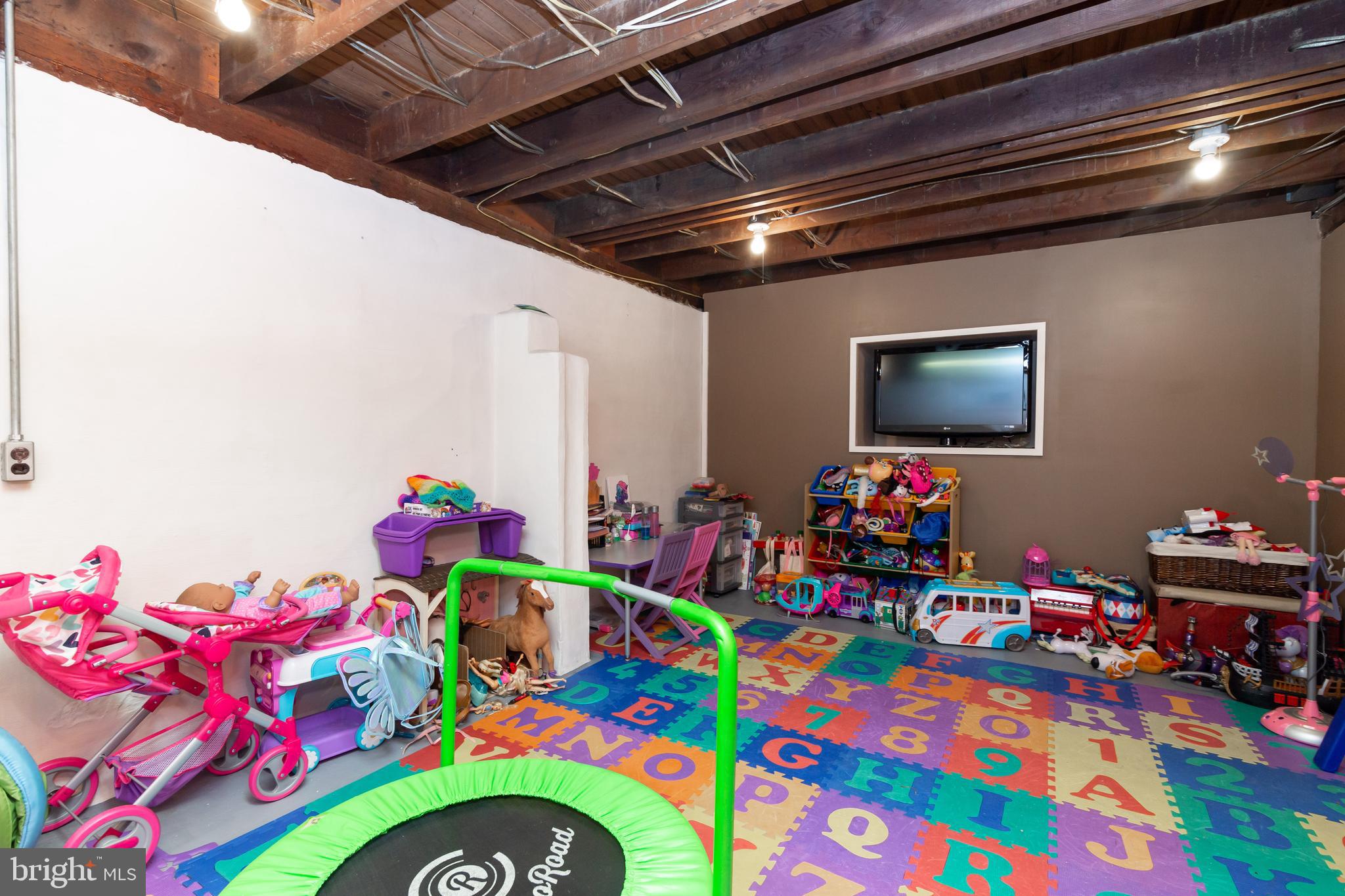 468 Story Road Aston, PA 19014 - Photo 29 of 40 Basement