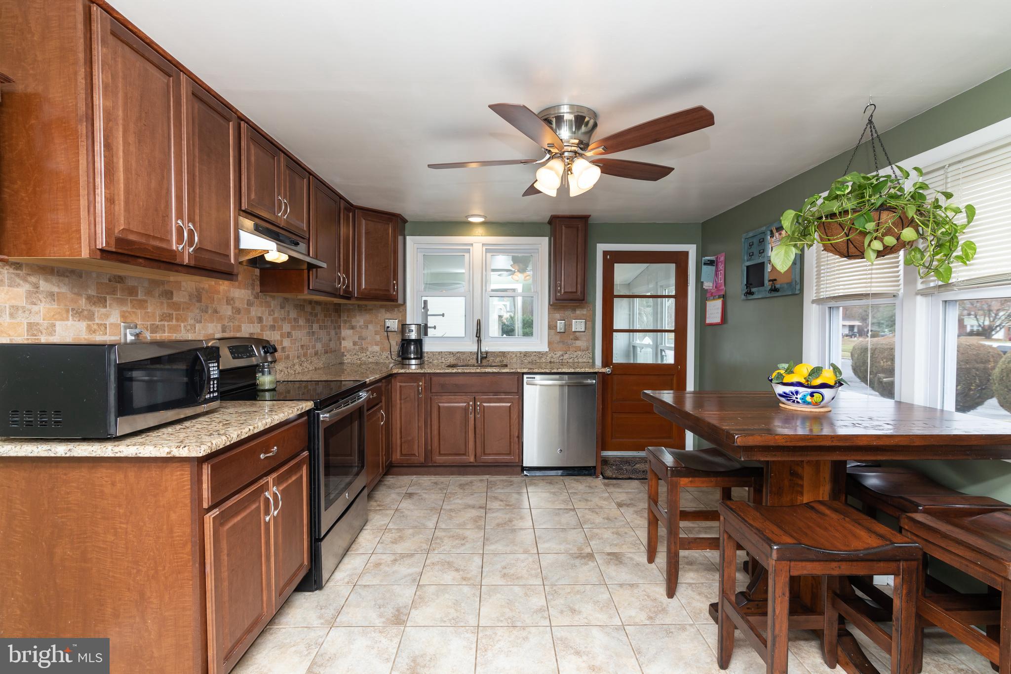 468 Story Road Aston, PA 19014 - Photo 10 of 40 Gallery Image 10