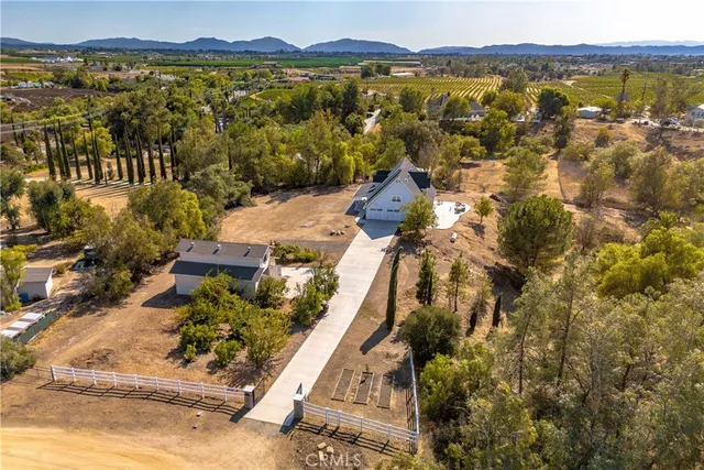 $1,199,000 | 39195 Ave Antonovich, Temecula, CA 92591