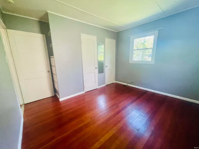 $2,400 | 416 South Eastside Drive, Bloomington, IN 47401