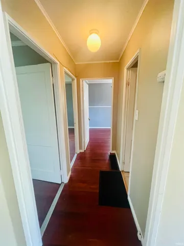 $2,400 | 416 South Eastside Drive, Bloomington, IN 47401