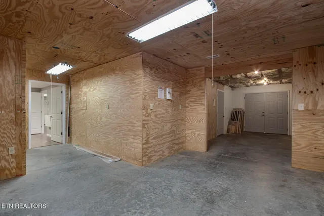 $599,000 | 143 Chahyga Way, Loudon, TN 37774