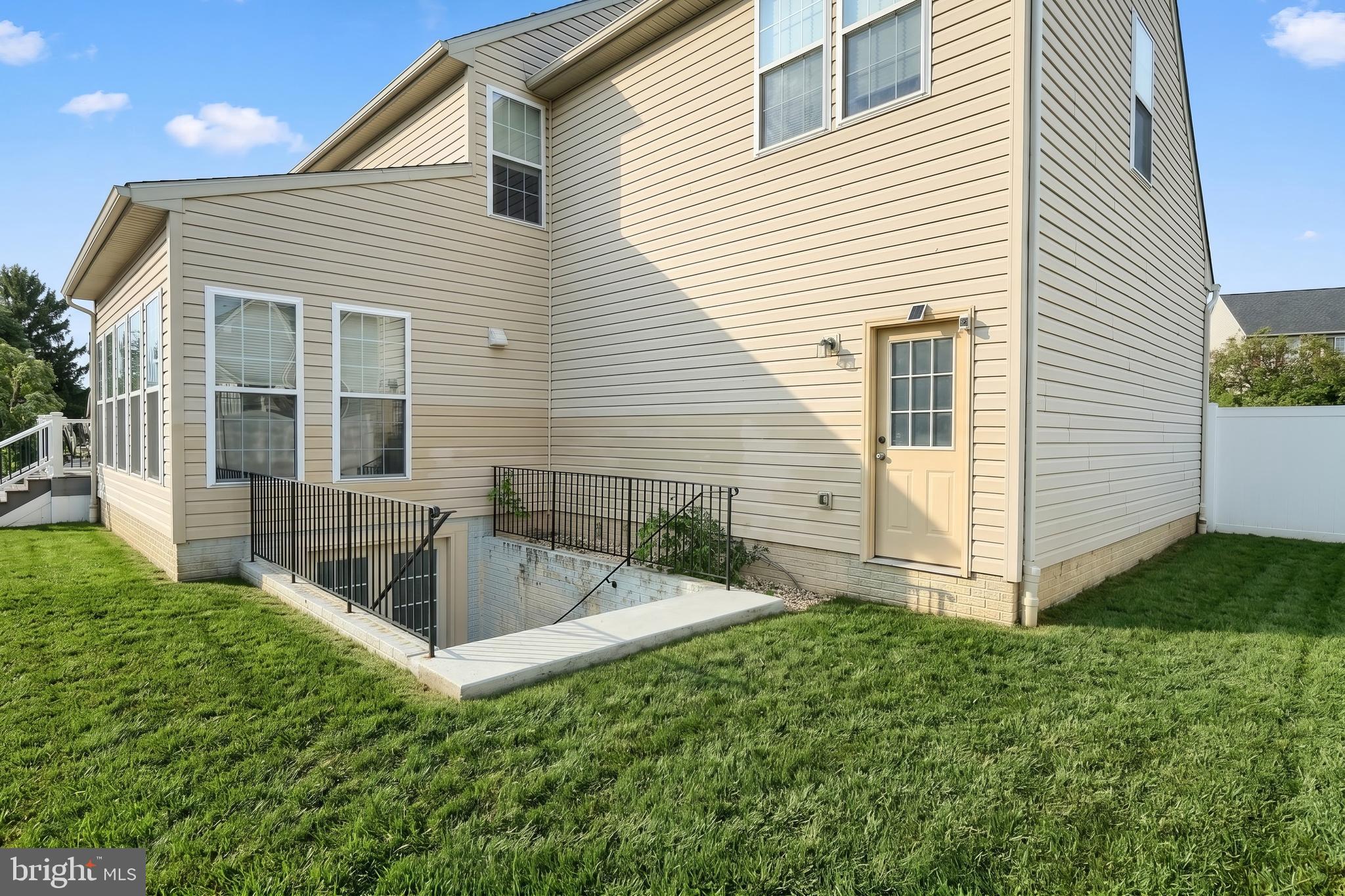 406 Wynwood Road York, PA 17402 - Photo 45 of 58 Basement access