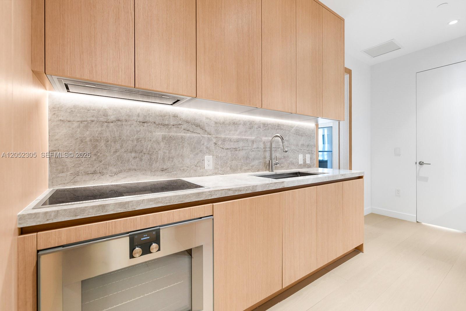 500 Alton Road, Unit PH4701 Miami Beach, FL 33139 - Photo 12 of 117 Gallery Image 12
