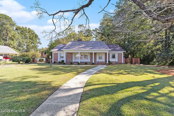 $390,000 | 211 Pireway Road, Tabor City, NC 28463