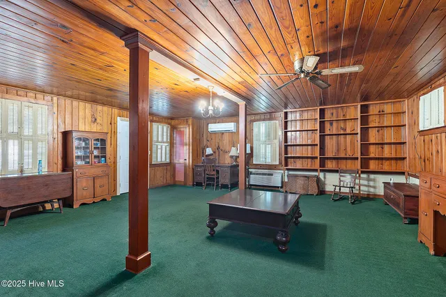 $390,000 | 211 Pireway Road, Tabor City, NC 28463