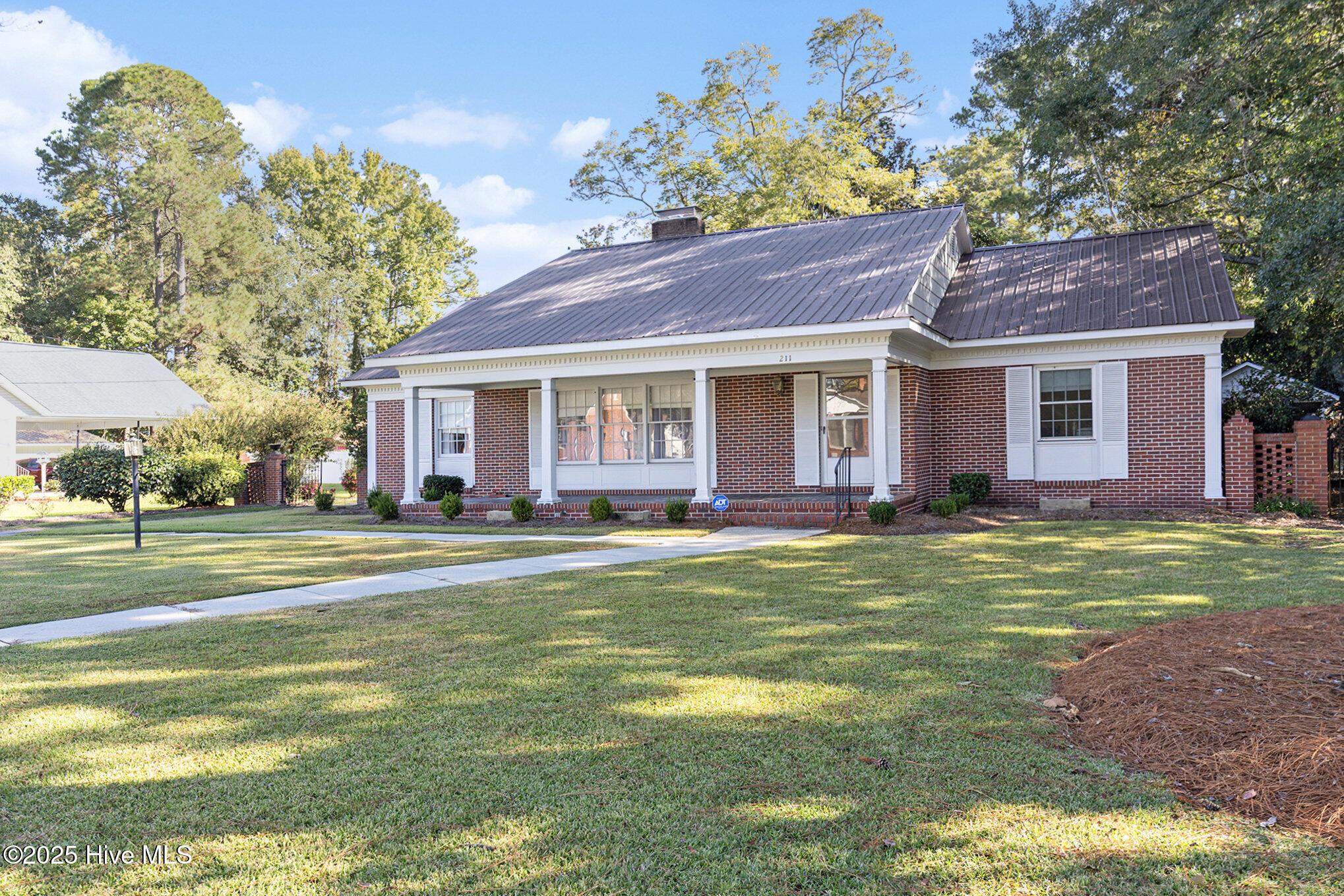 211 Pireway Road Tabor City, NC 28463 - Photo 6 of 46 005_r6_0422_632