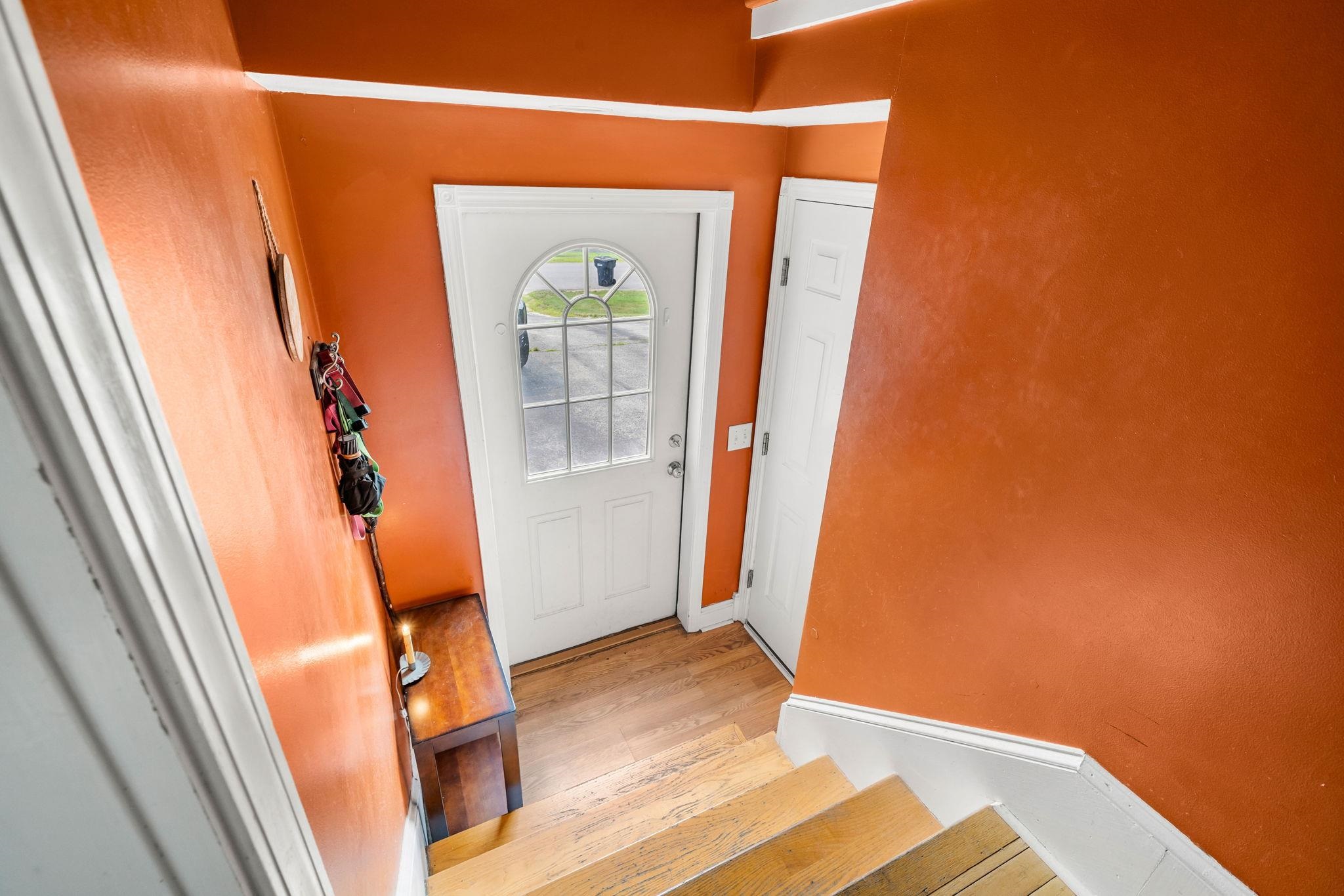 4 Squamscott Avenue Derry, NH 03038 - Photo 10 of 23