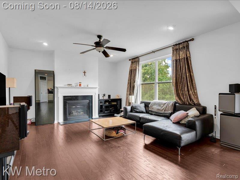 27315 Victoria Road Novi, MI 48374 - Photo 6 of 41 Gallery Image 6