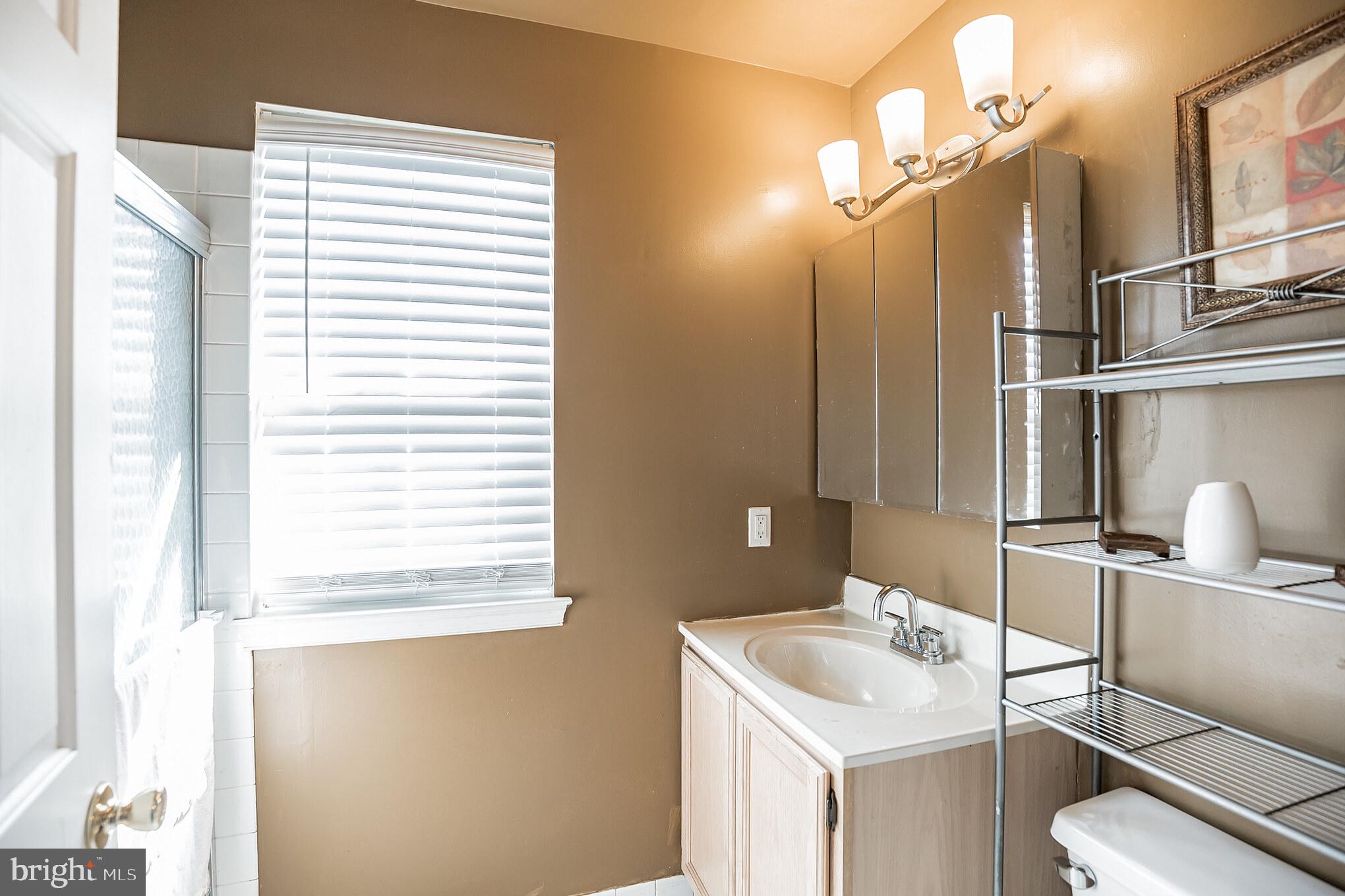 1731 Ripley Street Philadelphia, PA 19111 - Photo 12 of 19 Gallery Image 12