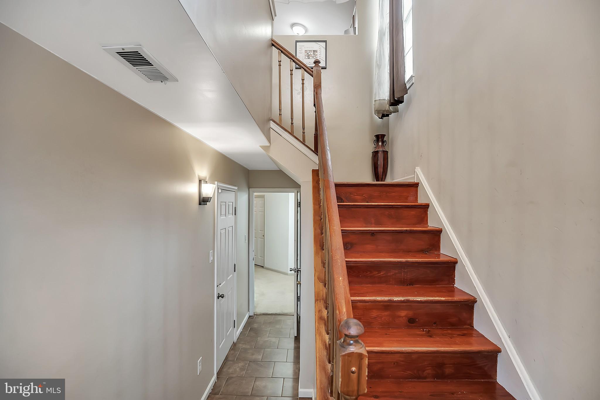 1731 Ripley Street Philadelphia, PA 19111 - Photo 4 of 19 Gallery Image 4