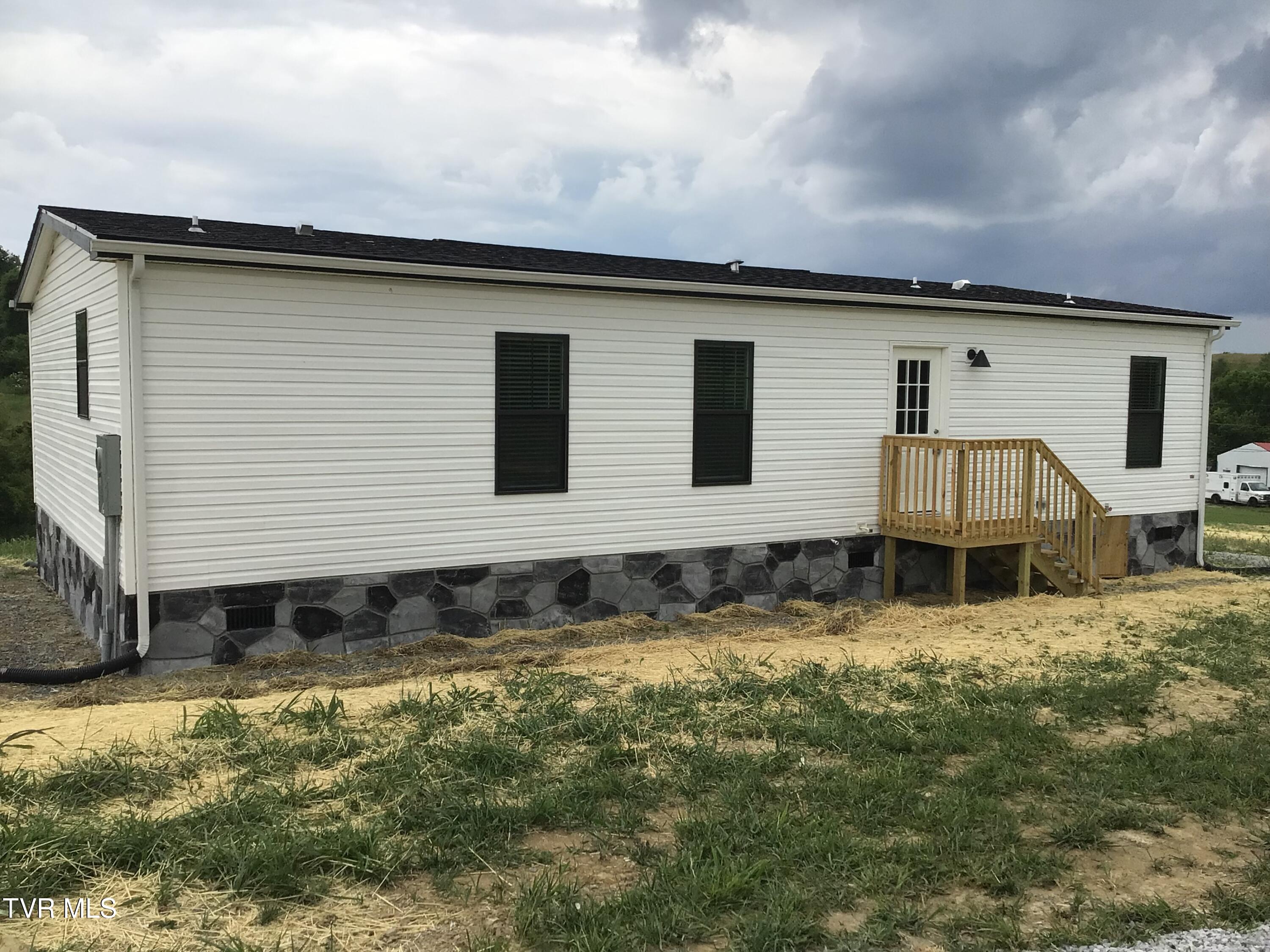 825 Dulaney Road Mosheim, TN 37818 - Photo 5 of 30 825 Dulaney Rd