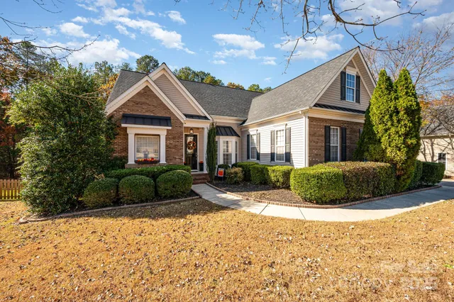 $675,000 | 4132 Belle Meade Circle, Belmont, NC 28012