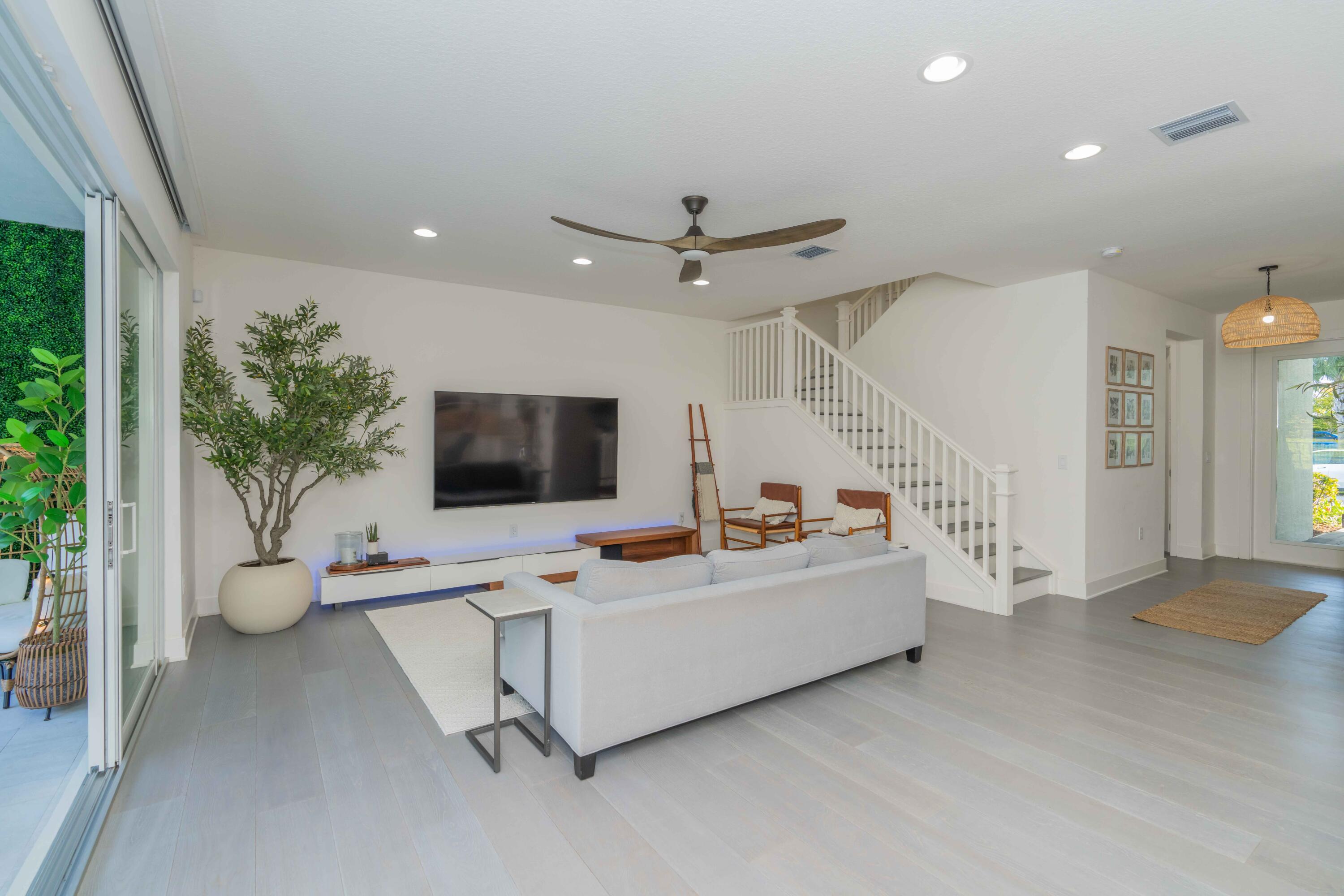 9591 Eagle River Road Delray Beach, FL 33446 - Photo 13 of 45 FAMILY ROOM