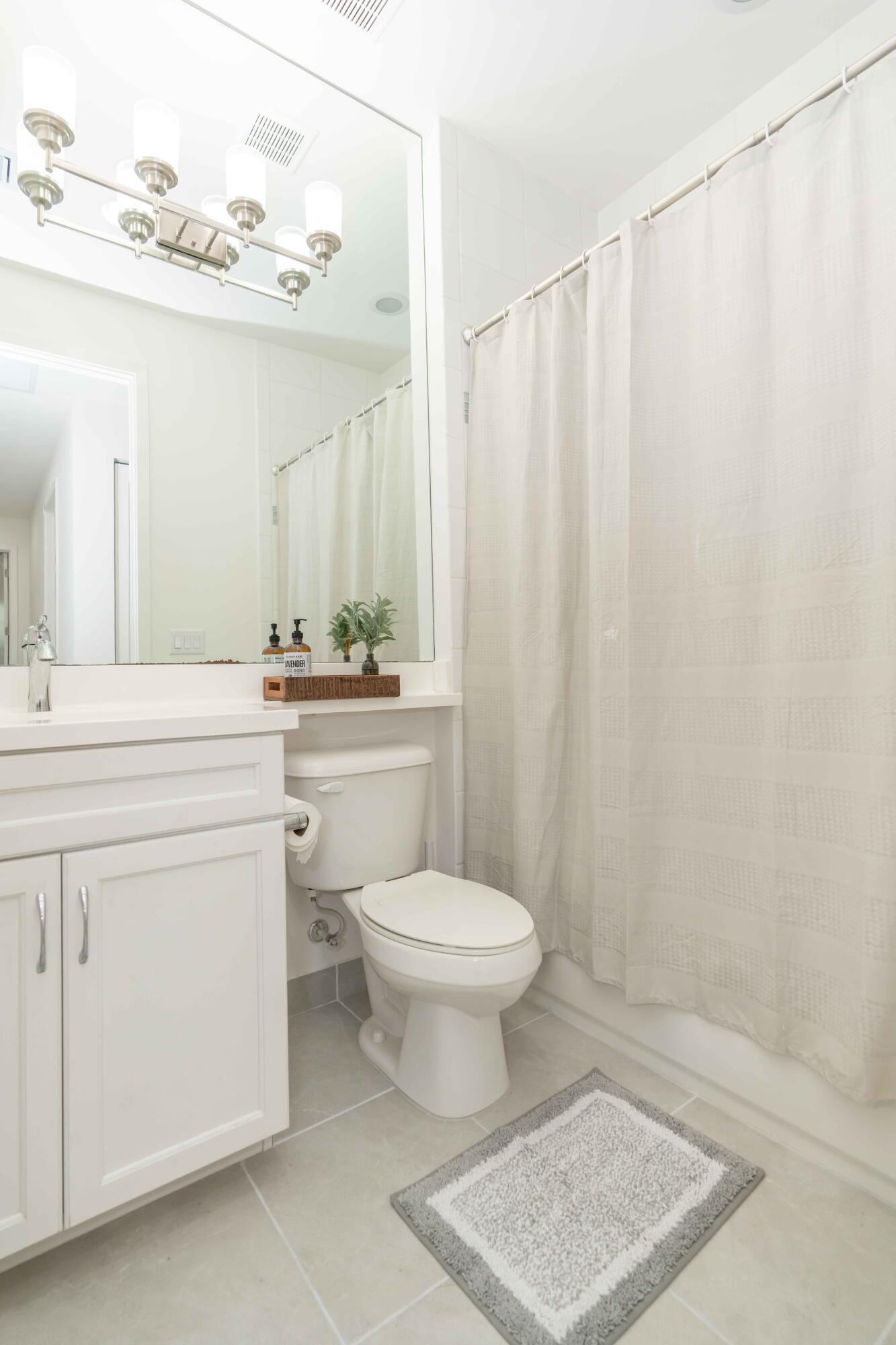 9591 Eagle River Road Delray Beach, FL 33446 - Photo 26 of 45 HALL BATHROOM