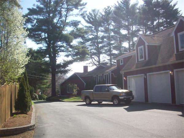 12 Batchelder Road Reading, MA 01867 - Photo 5 of 27 Gallery Image 5