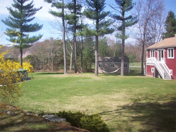 12 Batchelder Road Reading, MA 01867 - Photo 9 of 27 Gallery Image 9