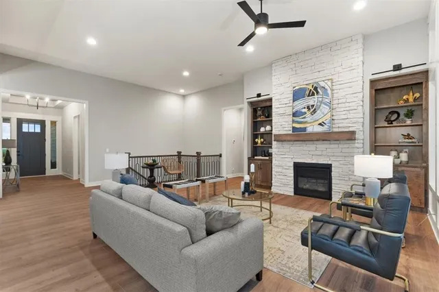 $775,000 | 1717 Southwest Arbormill Terrace, Lee's Summit, MO 64082